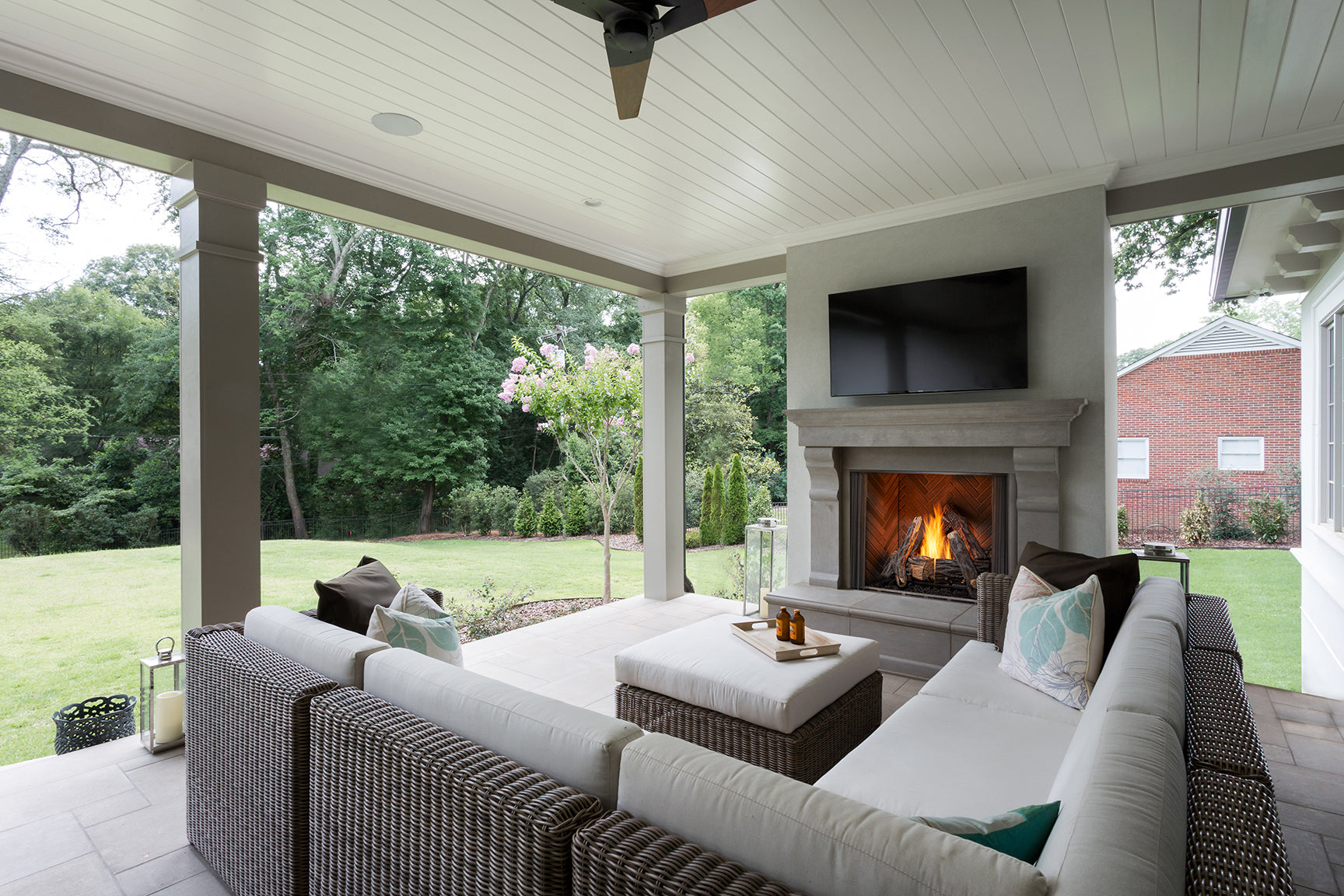 Majestic Courtyard 42 Outdoor Traditional Gas Fireplace — ODCOUG-42TS